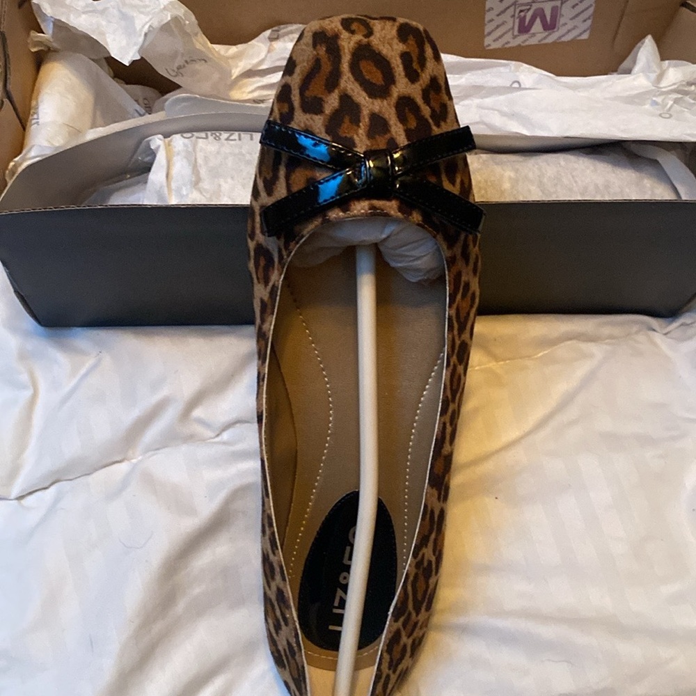 Liz & Co. Comfortable loafers.